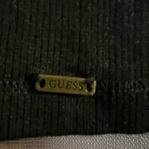 Guess top - Size XL (Juniors) - Picture 4 of 4